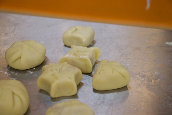 共捧一轮明月，感恩永存心间――bevitor伟德国际1946导师团中秋节感恩活动