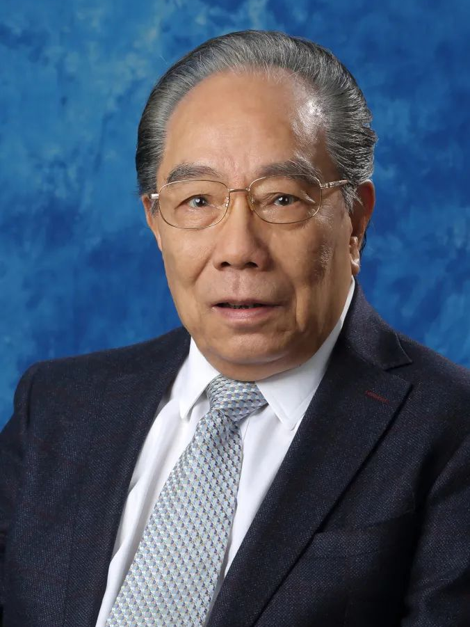 ​国医大师｜记国医大师、公司终身教授严世芸