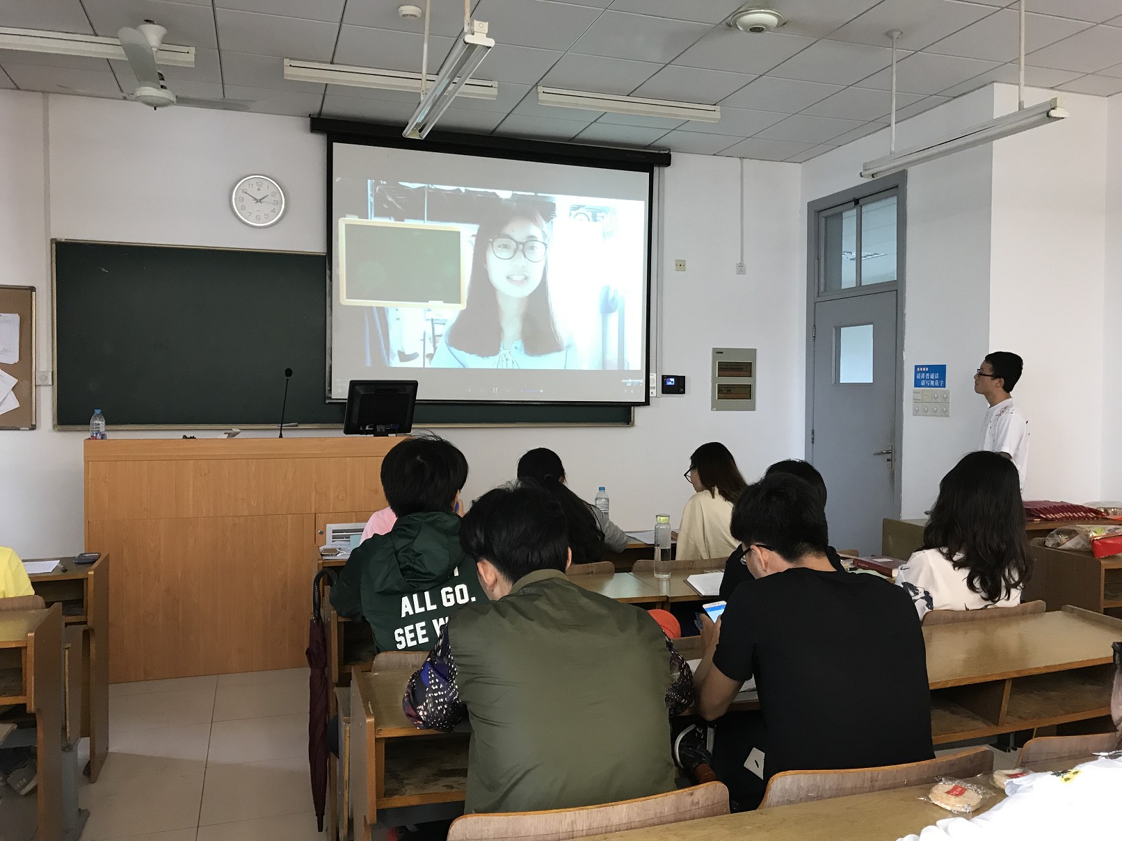 书香杏林 砥砺前行――bevitor伟德国际1946明德导师团系列活动之14卫管首届读书报告会